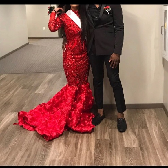 Prom Dress - Picture 1 of 5